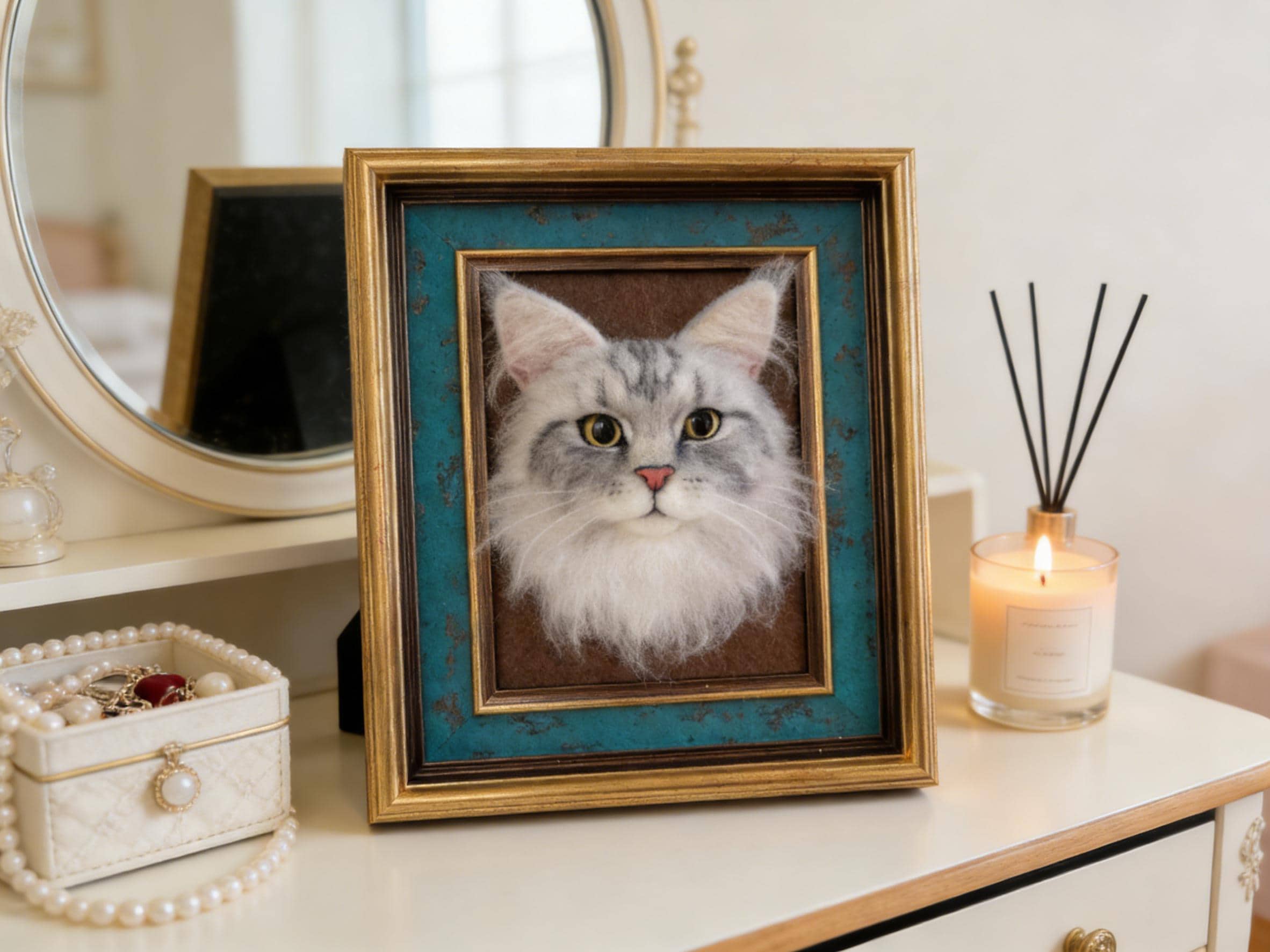 Custom Needle Felted Pet Portrait Frame, Handmade Keepsake Gift
