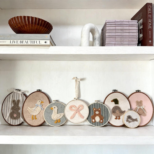 Custom Felt Animal Embroidery Hoop – Personalized Nursery Decor