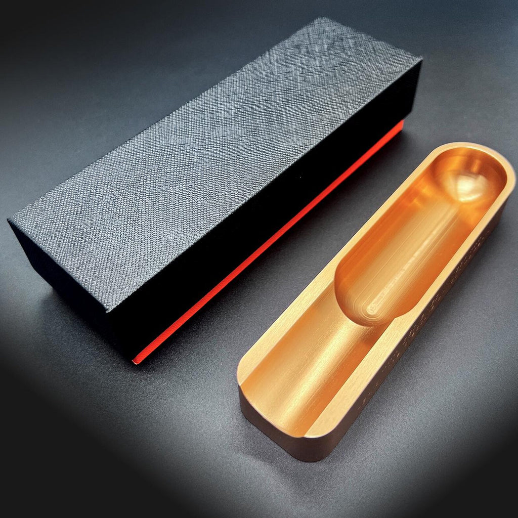 Minimalist Cigar Ashtray - Travel-Friendly Metal Cigar Rest, Elegant Smoking Accessory, Gift for Cigar Enthusiasts
